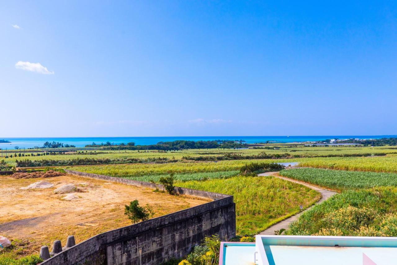 Mr.Kinjo Mighty One Miyakojima Aparthotel Exterior photo